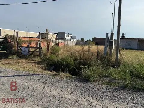 Terreno en Venta 8  mts Fondo