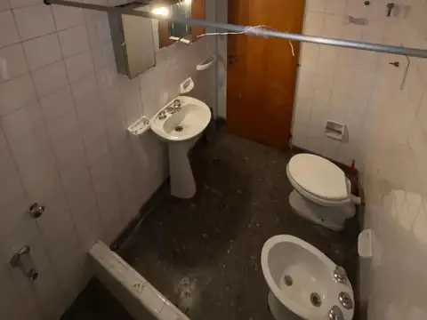 Local en Alquiler en Caseros, $ 2.500.000