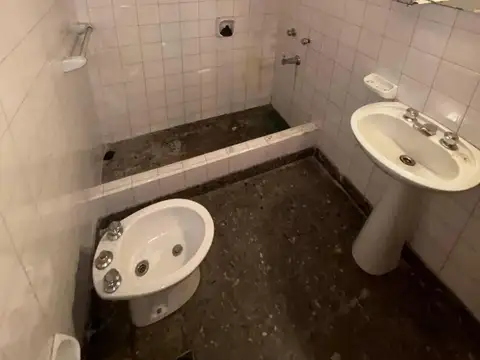 3 de Febrero y Mariano Moreno