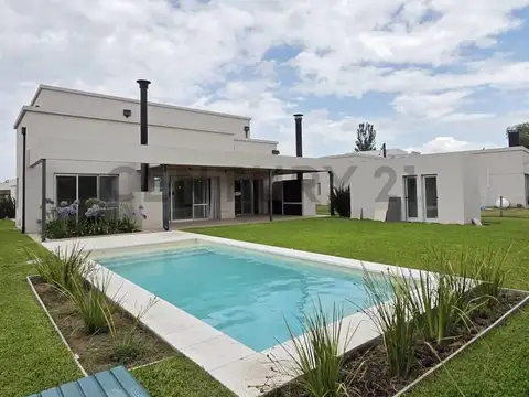 Casa en Venta en Lomas De City Bell, USD 650.000