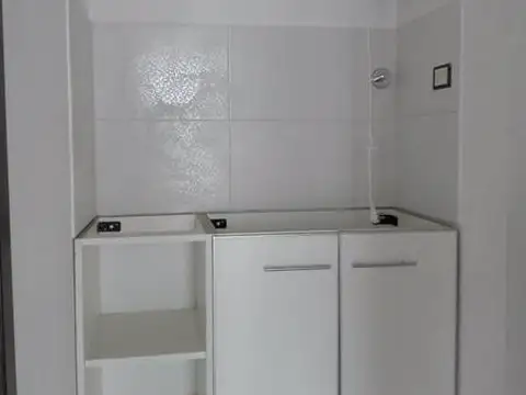 OFICINAS -MORON PREMIUM-CON COCHERA Y BAULERA