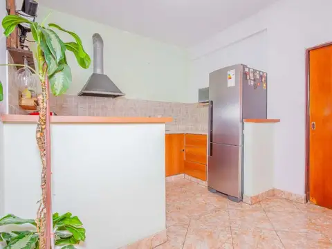 Depto Tipo Casa en Venta en Flores, USD 110.000