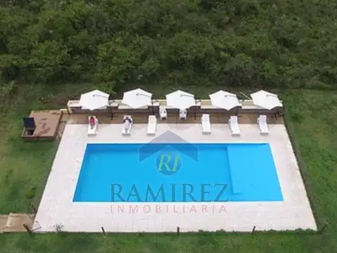 COMPLEJO EN VILLA RUMIPAL
