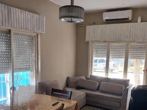 Casa 5 ambientes con 1 baño