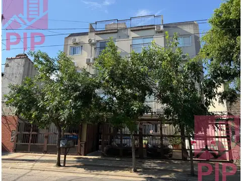 DEPARTAMENTO 2 AMBIENTES CON PATIO PROPIO EN ALQUILER 