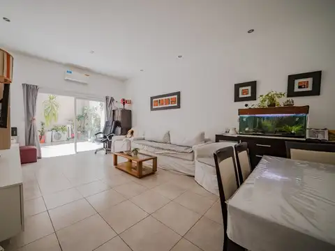 Depto Tipo Casa en Venta en Colegiales, USD 299.999