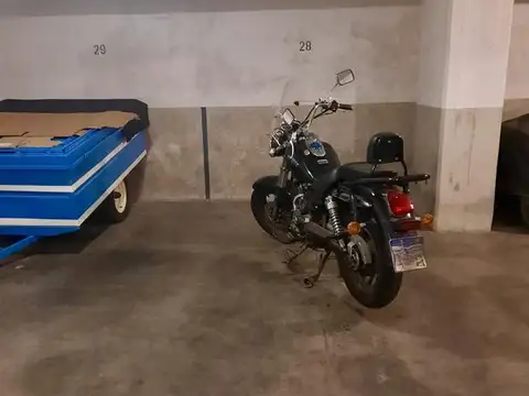 Cochera en Venta en Edificio de Oficinas - Av. Colón al 3400