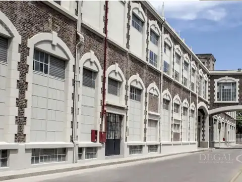 Avenida De Los Constituyentes al 2900