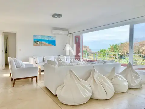 Casa en Venta en Punta Piedras, USD 1.300.000