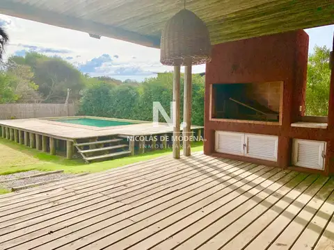 Casa en Venta en Punta Piedras, USD 1.300.000