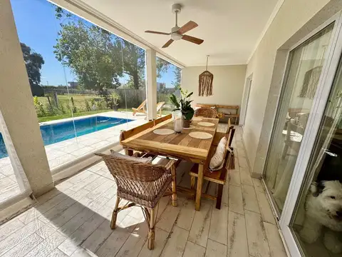 VENTA CASA SAN RAMON 4 AMBIENTES