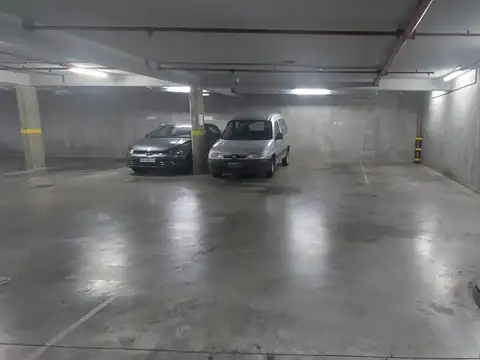 Venta de cochera en Hotel Land Plaza 6 43 y 44