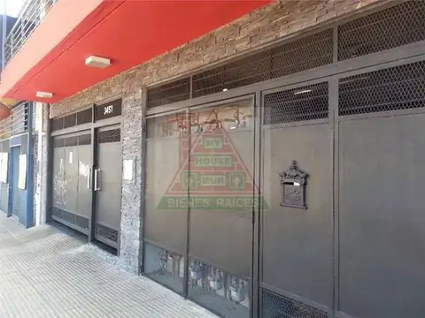 Av Pte J D Peron 3400, Piso 4