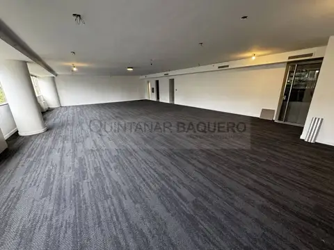 Encarnación Ezcurra 300, Piso 5