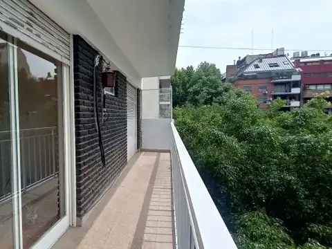 Aguilar 2144 , Piso 5