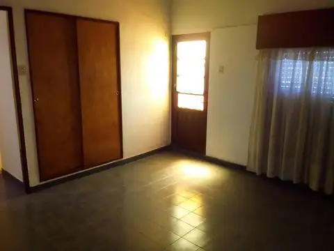 Depto Tipo Casa en Venta 40 años