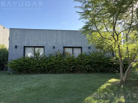 Venta - Casa en Barrio Los Arces - Pilar / Apto Crédito