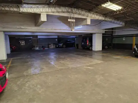 Cochera AMPLIA Cubierta Almagro 2do PISO VENTA