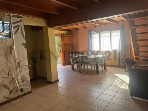 VENTA CASA SAN MARTIN DE LOS ANDES  + DEPARTAMENTO 1 DORMITORIO . VILLA VEGA MAIPU