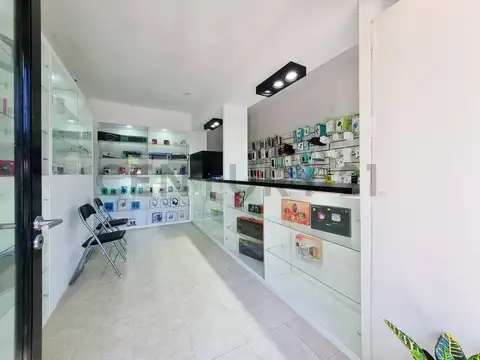 34 e/ 7 y 8 600, Piso 0