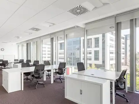 Lamiar Plaza, Ing Enrique Butty 240, Piso7, Buenos Aires - C1106, Argentina