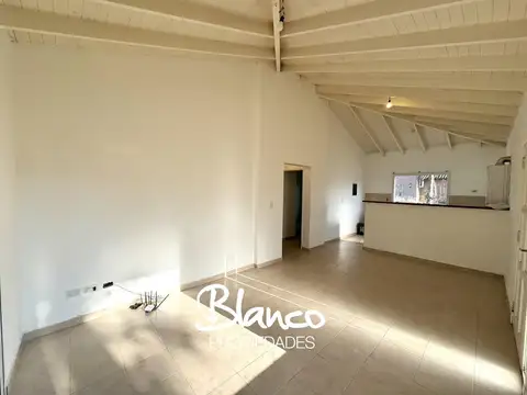Casa 3 ambientes con 1 baño