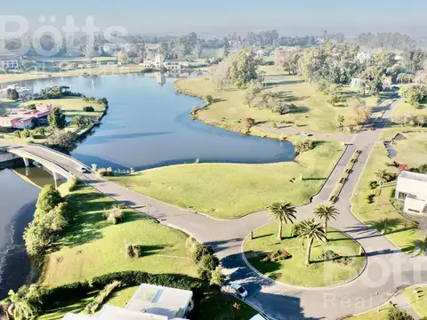 Terreno en Venta de 2623,0 m2