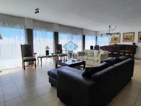 VENTA - CASA 5 DORMITORIOS - COLINAS DE LA GRANJA, CÓRDOBA