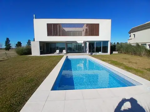 CASA EN ALQUILER EN LA PROVIDENCIA - CANNING