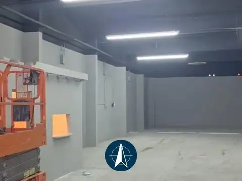 Depósito en alquiler en Garin, a 2 cuadras de panamericana