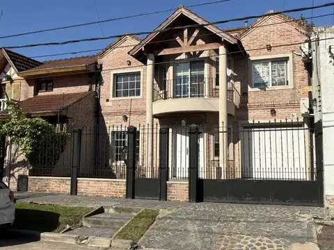 Venta Chalet 4 ambientes, Castelar Norte