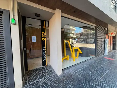 Av. Vélez Sarsfield al 1300