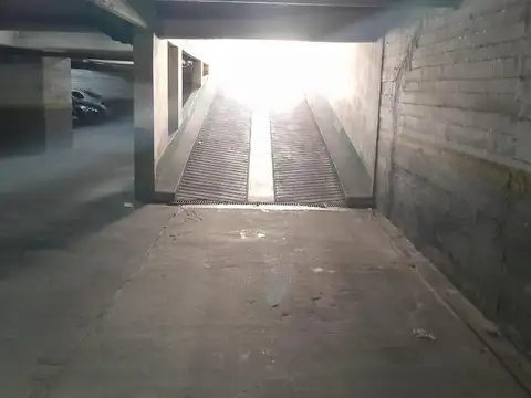 Venta de Cochera fija y cubierta. Sup. Tot.15.58 m2. Almagro