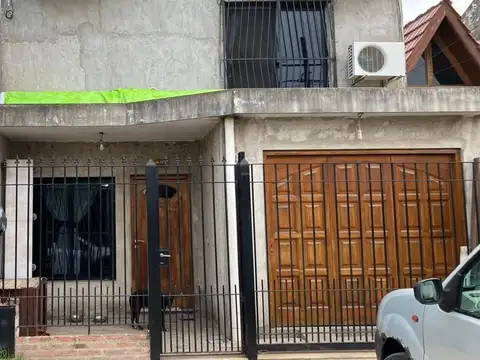 Miguel Cane y Av. Varela