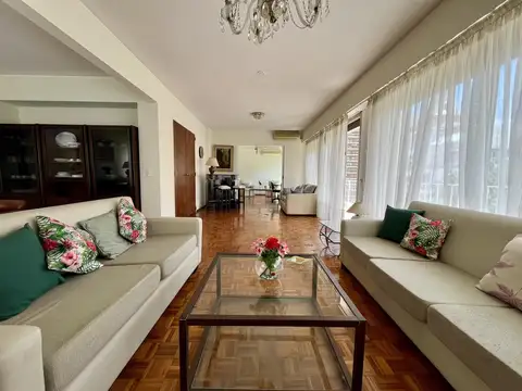 Alquiler departamento 4 amb c/cochera en Belgrano amoblado