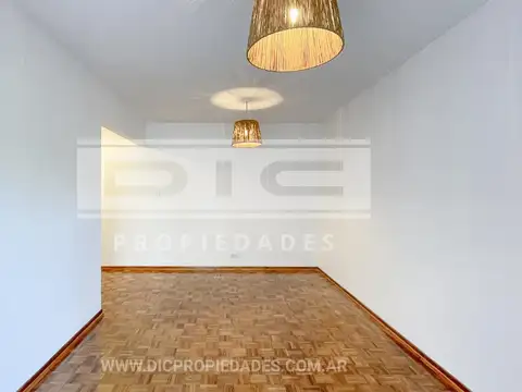 Departamento en Venta en Acassuso Vias  /  Santa Fe, USD 198.000