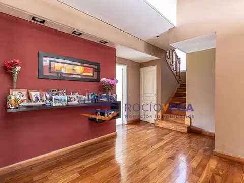 Casa 7 ambientes con 4 baños