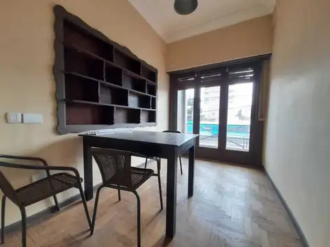 Oficina De 130m Frente A Estación Ituzaingo