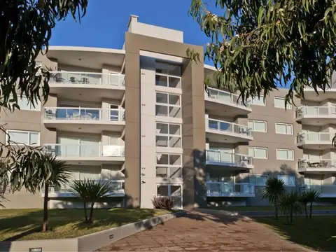 Departamento en Venta en Carilo, USD 380.000