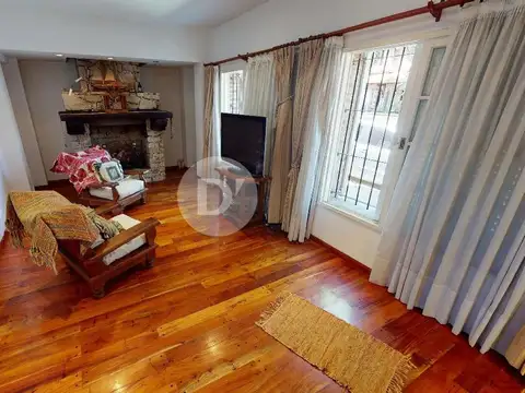 Casa en Venta en Olivos Maipu/Uzal, USD 395.000