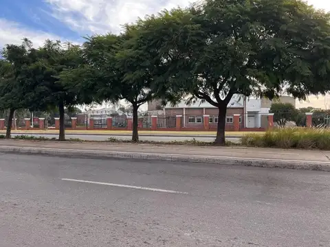 Avenida Presidente Juan Domingo Perón 1800