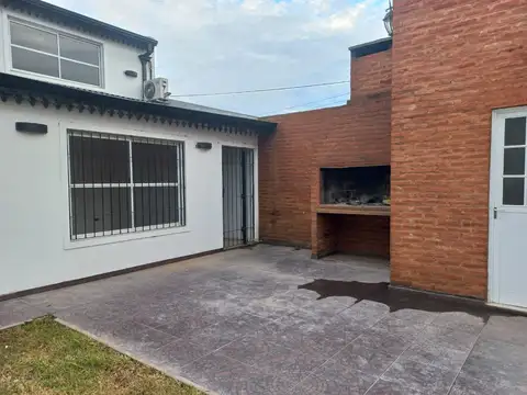 Casa en Venta en General Las Heras, USD 130.000
