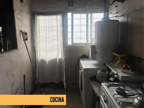 Casa 4 ambientes con 1 baño