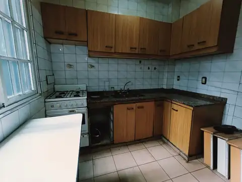 Depto Tipo Casa 5 ambientes con 2 baños