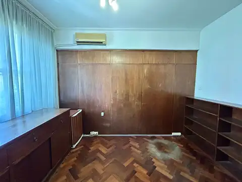 Oficina en Venta 55 años