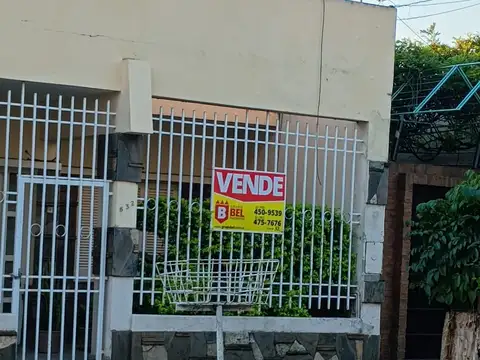 Casa céntrica 2 dormitorios sobre 10x37,50