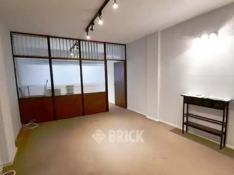 CARLOS PELLEGRINI AL 900 - CONTRAFRENTE 30 M2 BAÑO COMPLETO APTO PROFESIONAL