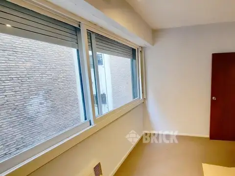 CARLOS PELLEGRINI AL 900 - CONTRAFRENTE 30 M2 BAÑO COMPLETO APTO PROFESIONAL