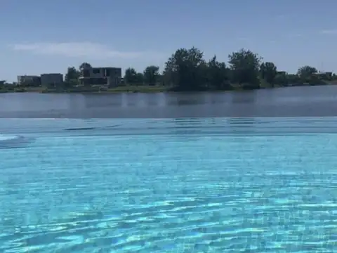 El Canton - Islas Laguna 100